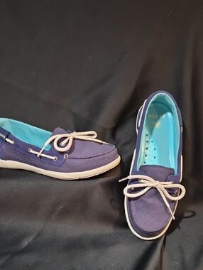 CROCS Women's Navy Canvas Boat Shoes with Light Blue Insole